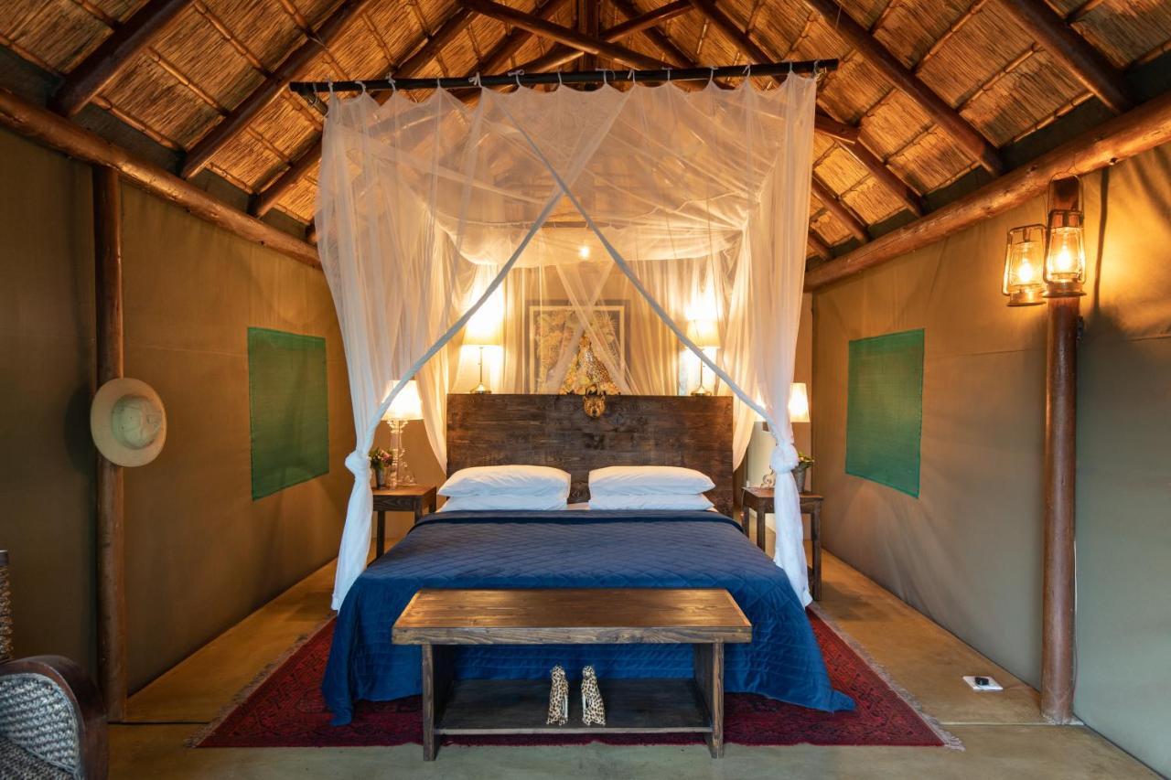 Parsons Hilltop Safari Camp Balule viltreservat Exteriör bild