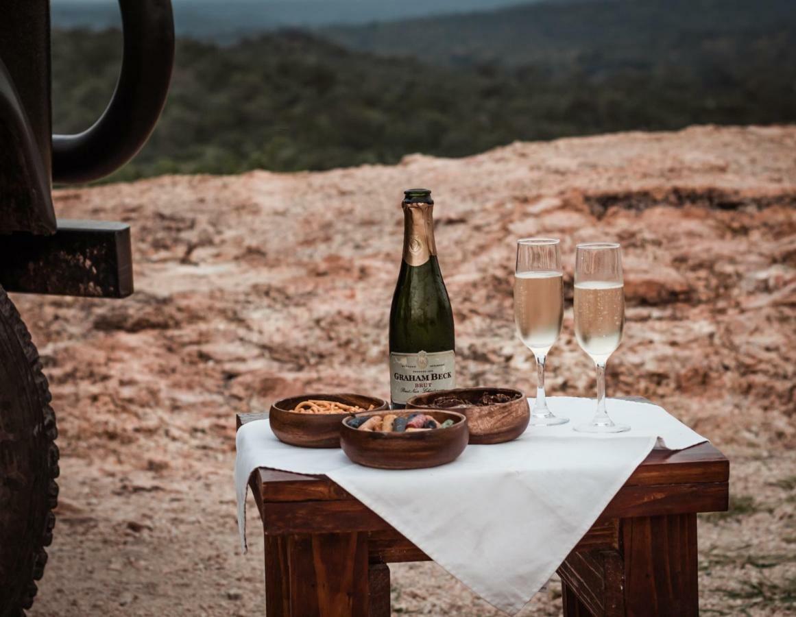 Parsons Hilltop Safari Camp Balule viltreservat Exteriör bild